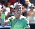 Fitter, stronger Berdych sweeps past Fognini into Australian Open quarter-finals