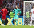 After flop show against Portugal, Spain's 'keeper De Gea 'needs time and oxygen'