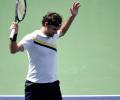 Federer inches closer to top spot after strolling into Stuttgart semis