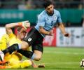 Football Briefs: Suarez bags 50th Uruguay goal in win over Czechs