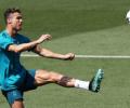 Juve shares rise over Ronaldo transfer rumours