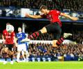 League Cup: Southampton beat Everton on penalties