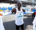 Sports Shorts: Kenyan Kipchoge shatters marathon world record in Berlin