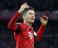 Football Extras: Bayern beat Schalke 3-1 to cut Dortmund lead