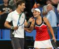 Sports Shorts: Murray's comeback halted; Sharapova enters quarters