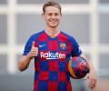 Inspired by Cruyff, De Jong keen to make mark at Barca