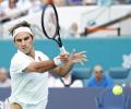 Federer eases past Medvedev into Miami quarters