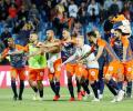 Soccer Extras: PSG beaten again; O'Shea to retire