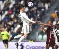 Soccer Extras: Late Ronaldo goal foils Torino