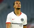 Frankfurt players display '#blacklivesmatter' on game shirts