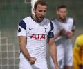 Europa League: Kane milestone in Spurs win, Milan lose