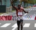 Kenya's Kipchoge wins back-to-back marathon golds