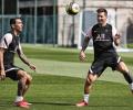 PICS: PSG's Messi trains with new club mates