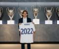 Modric extends contract with Real Madrid