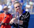 Halep wins Canadian Open title; Murray edges Wawrinka