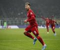 Champions League: Liverpool win at Inter; Bayern draw