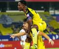 ISL: Hyderabad beat ATKMB, put one foot in final