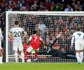 EPL PIX: Arsenal down Reds to go top; Hammers rally to down Fulham