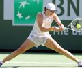 Tennis should have banned Russian, Belarusian players: Swiatek