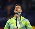 Flawless Djokovic enters Dubai semi-finals