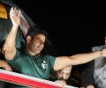 Pakistan's golden boy receives hero's welcome