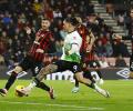 Liverpool breeze past Bournemouth