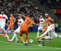 PIX: Muldur own goal sends Netherlands into Euro semis