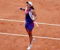 Swiatek dismantles Paolini to win 4th French Open title