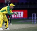 Australia wicketkeeper Wade quits international cricket