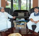 Siddaramaiah visits DKS for breakfast in show of unity
