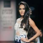 Lisa Haydon's looking right at you!