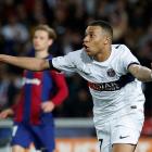 Mbappe powers PSG past 10-man Barca into CL semis