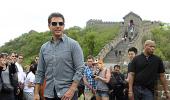 PIX: Tom Cruise visits the Great Wall of China