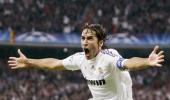 Raul equals Mueller's record