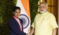 PHOTOS: PM Modi interacts with women's cricket team