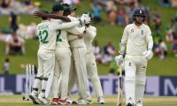 S Africa seek to subdue England; Archer may miss Test