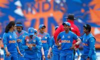 'Give your best,' Tendulkar tells Indian women's team