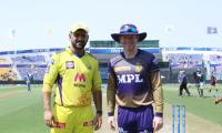 IPL: Which captain performed better? Dhoni or Morgan?