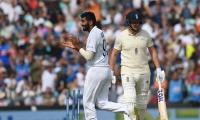 Kohli rates Oval bowling show among Top 3 in his reign