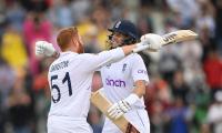 England out-bat India to pull off record chase