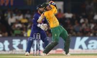 PHOTOS: Klaasen blasts South Africa to win in 2nd T20