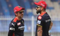 RCB coach Hesson on working with stars like Kohli