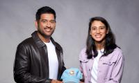 Why Is Smriti Hanging Out with Dhoni?