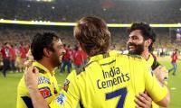 Dhoni Overwhelmed, Lifts Jadeja