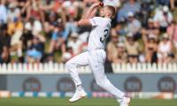 England take huge lead over NZ after Atkinson 'trick'