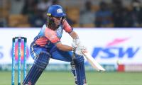 PIX: Harmanpreet, Kerr star in MI win over Giants