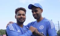 SEE: Rishabh Pant, SKY turn golfers