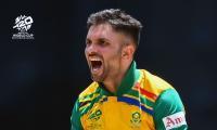 South Africa edge Bangladesh; qualify for Super 8