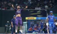 Chakaravarthy, Venkatesh lauded after KKR trounce MI