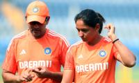 Coach Muzumdar frustrated with India women's fielding